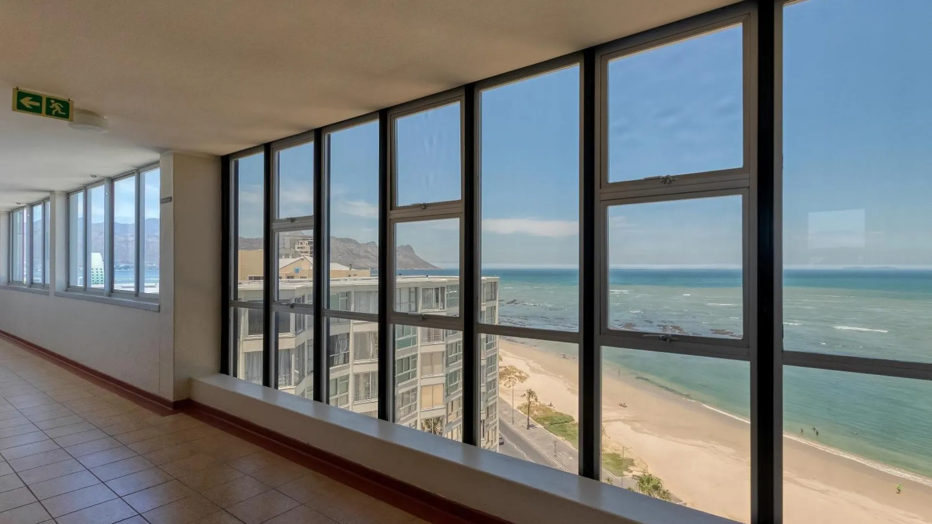 Ashley On Beach Strand Apartment